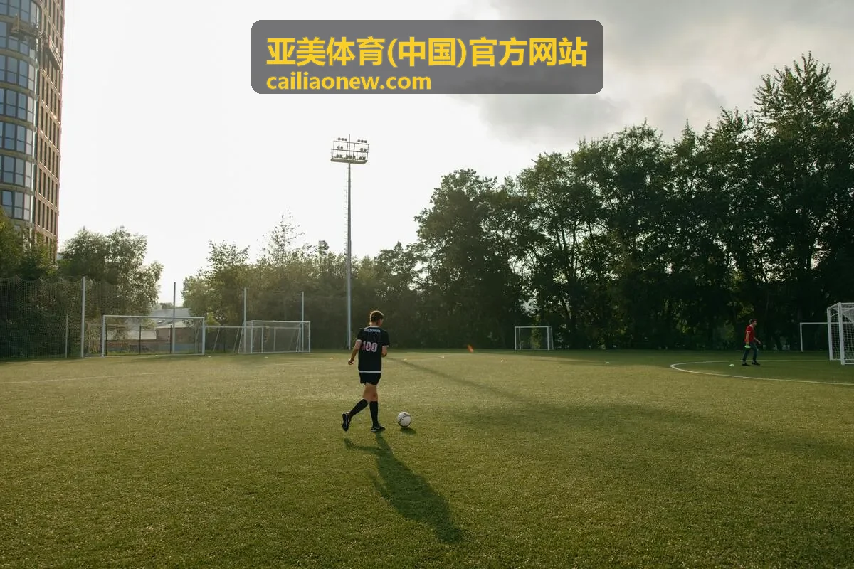亚美体育(中国)官方网站 青少年篮球训练课程
